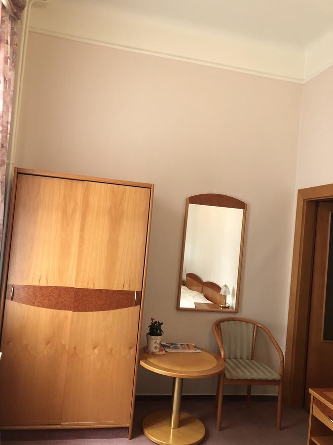 Pension Akropolis, Eco Breakfasts From Farm Mariánské Lázně Exterior foto